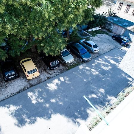 זאדאר Apartment Little Violet - Balcony & Free Parking מראה חיצוני תמונה